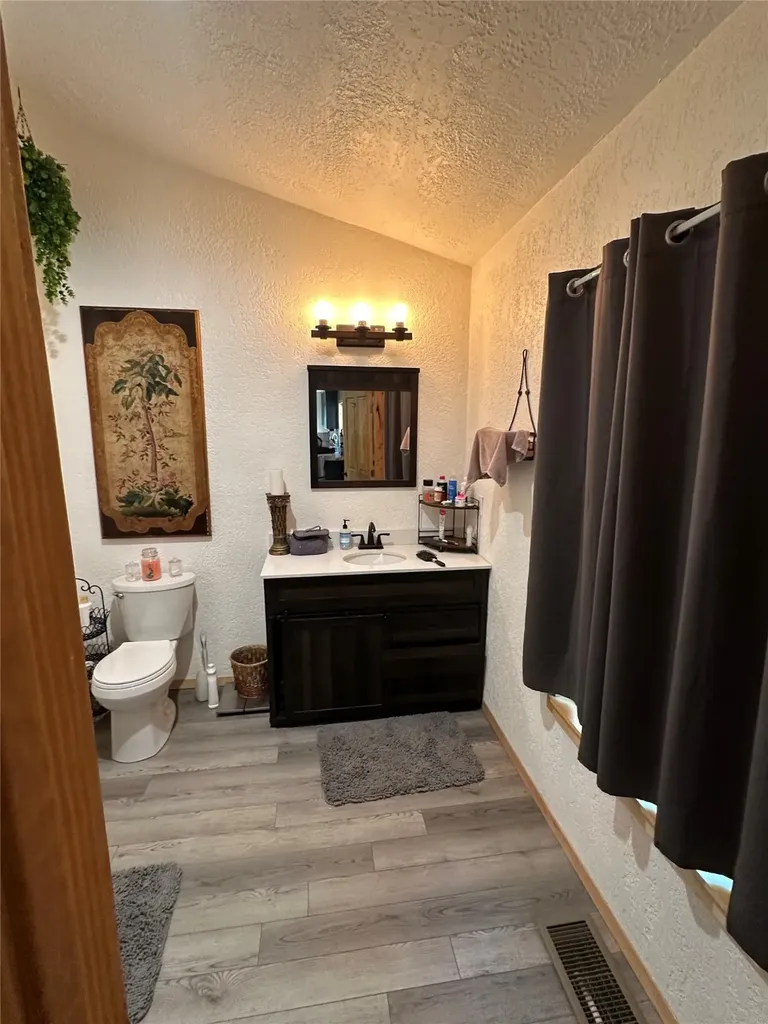 187 Little Thompson River Road Plains MT 59859