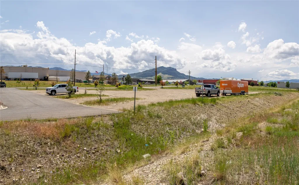 3315 N Sanders Street Helena MT 59602
