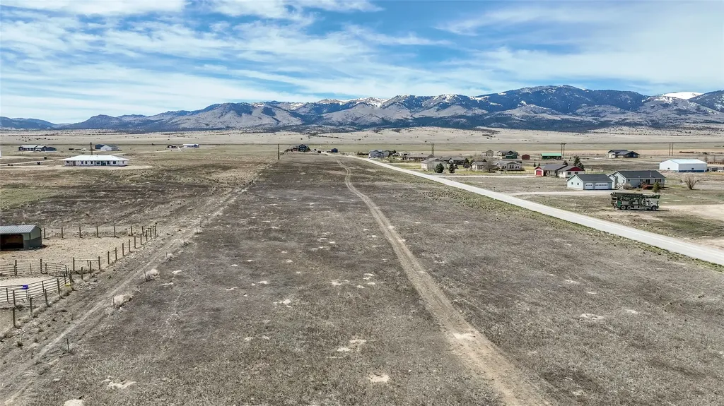 7 Grandview Loop Townsend MT 59644