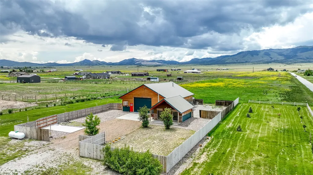 7 Grandview Loop Townsend MT 59644