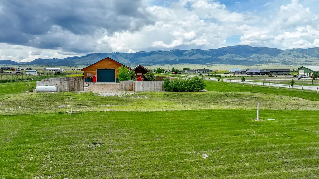 7 Grandview Loop Townsend MT 59644