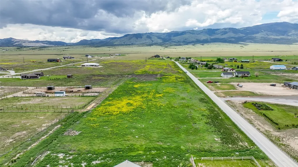 7 Grandview Loop Townsend MT 59644