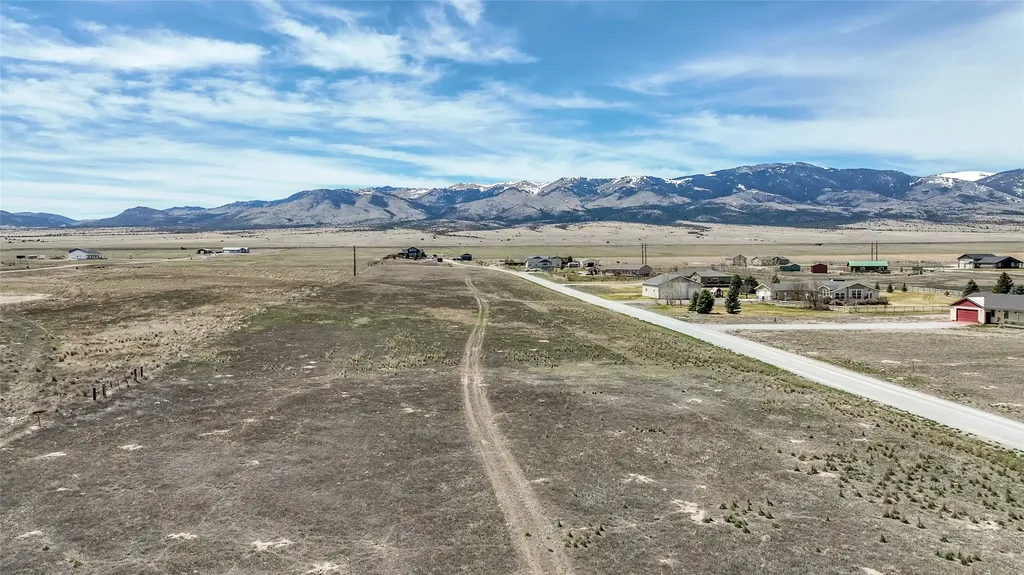 7 Grandview Loop Townsend MT 59644