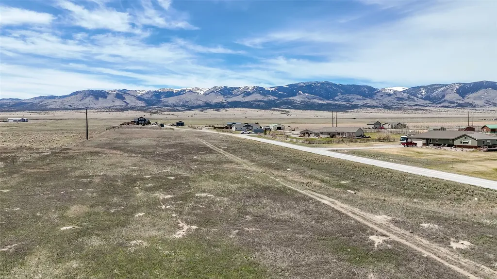 7 Grandview Loop Townsend MT 59644