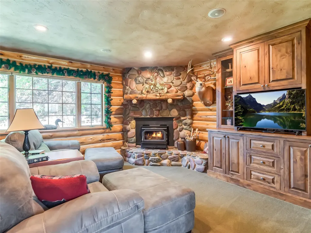 556 Windy Acres Drive Columbia Falls MT 59912