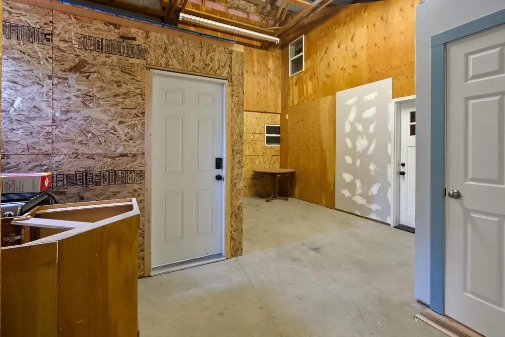300 Jay Hawk Lane Columbia Falls MT 59912