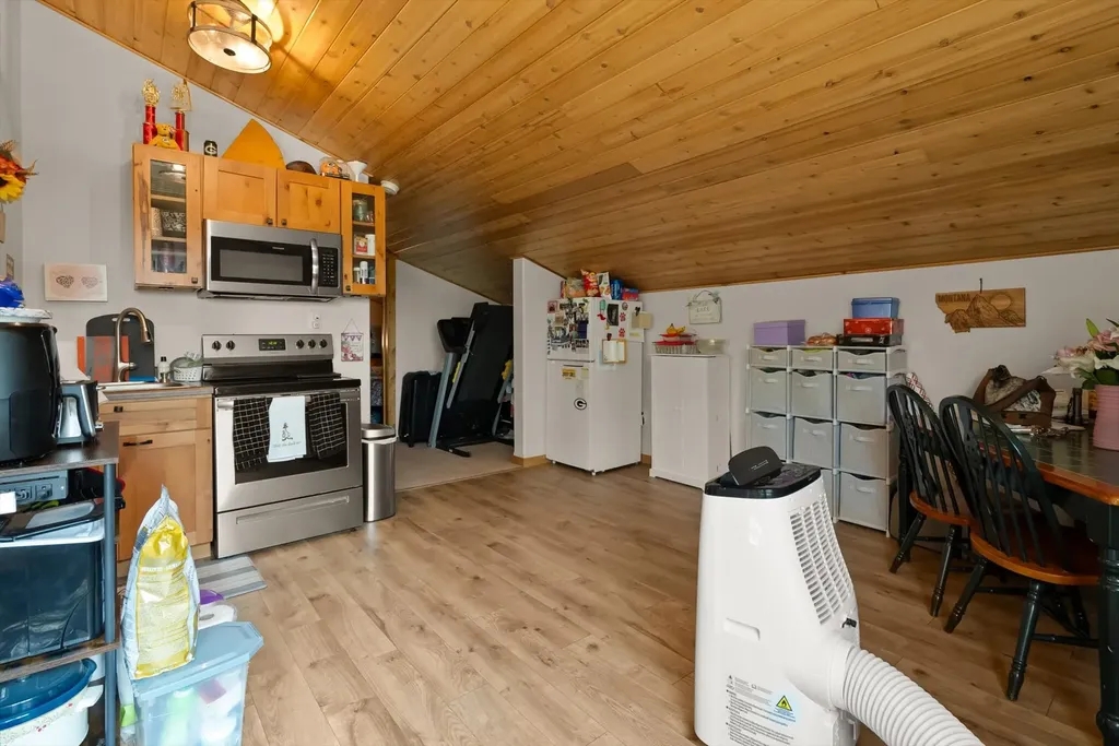 300 Jay Hawk Lane Columbia Falls MT 59912