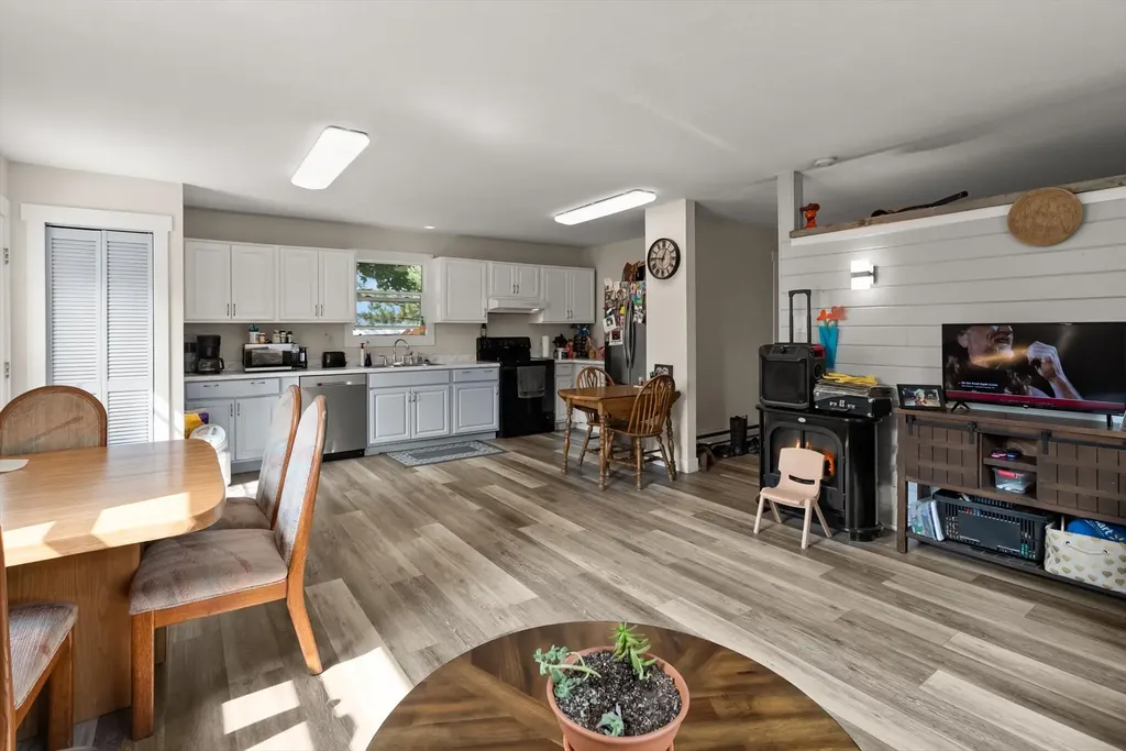300 Jay Hawk Lane Columbia Falls MT 59912
