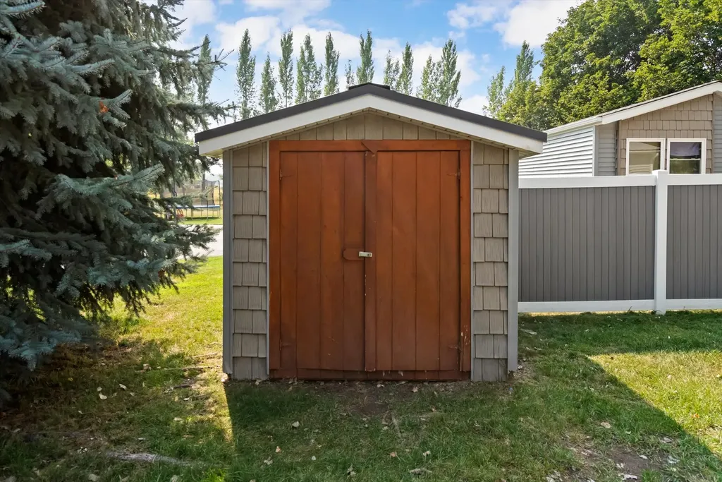 300 Jay Hawk Lane Columbia Falls MT 59912