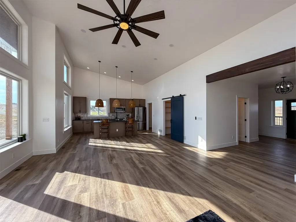406 2nd Road SW Fairfield MT 59436