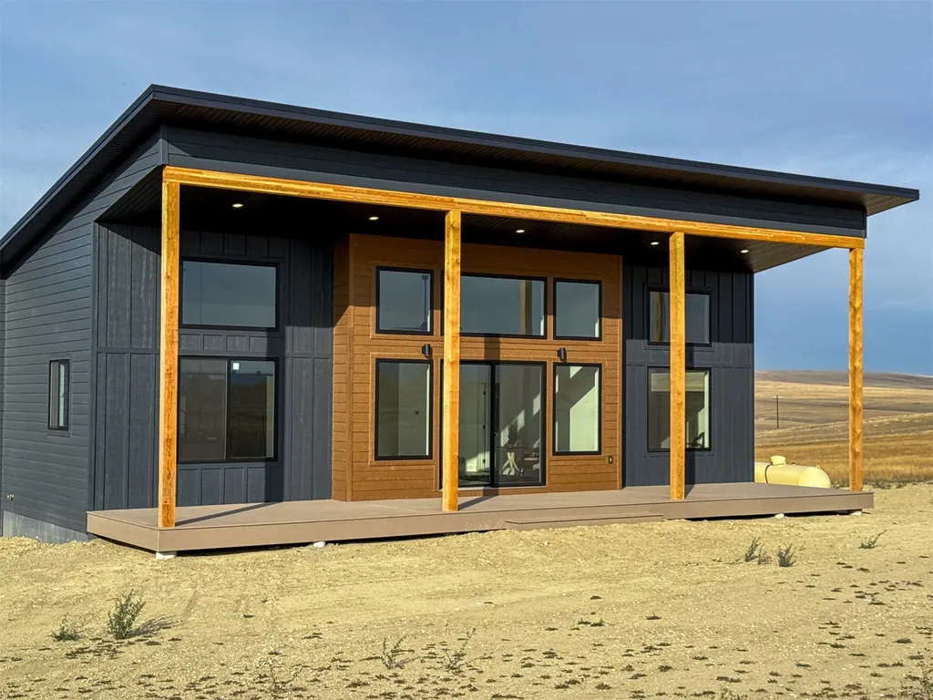 406 2nd Road SW Fairfield MT 59436
