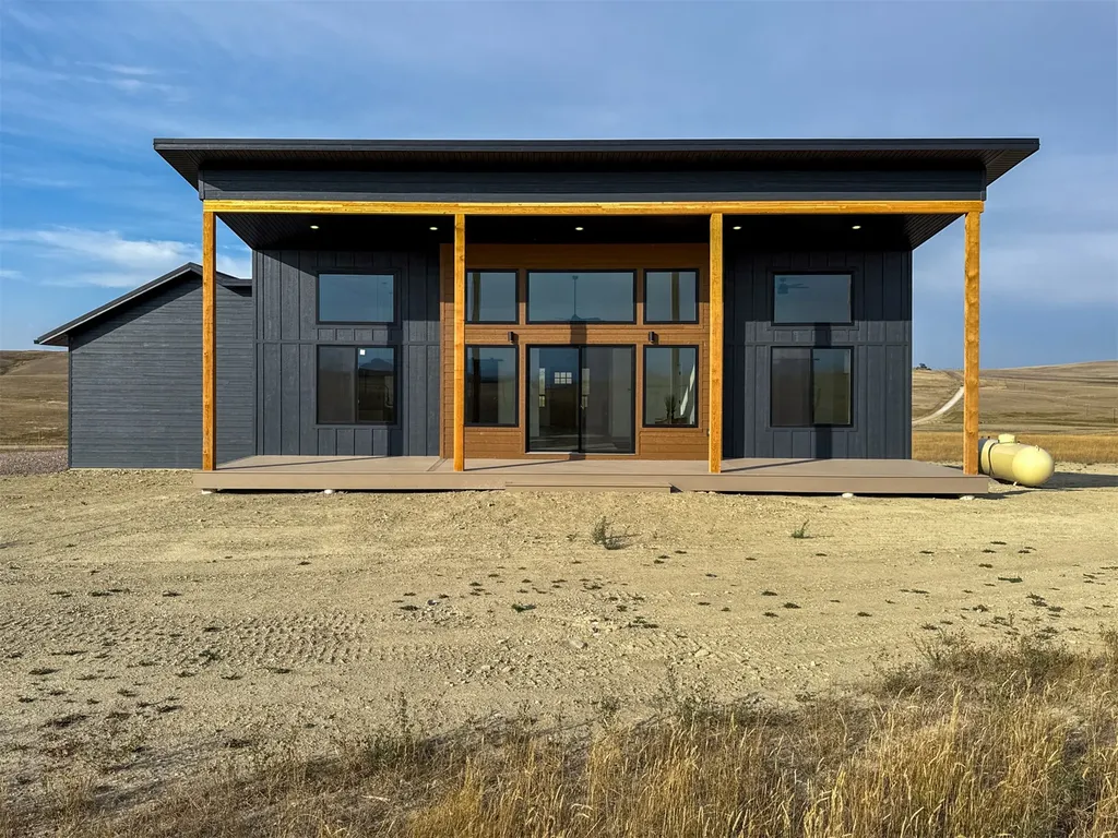 406 2nd Road SW Fairfield MT 59436