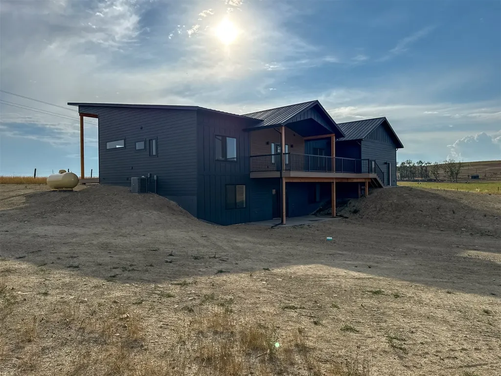 406 2nd Road SW Fairfield MT 59436
