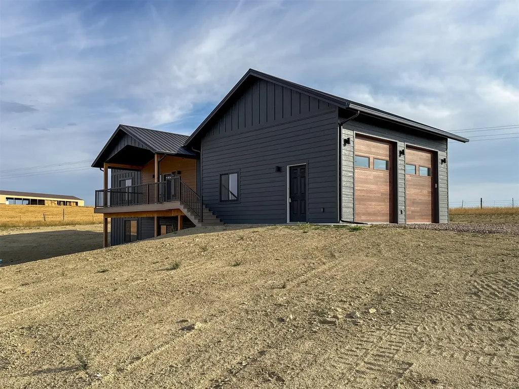 406 2nd Road SW Fairfield MT 59436