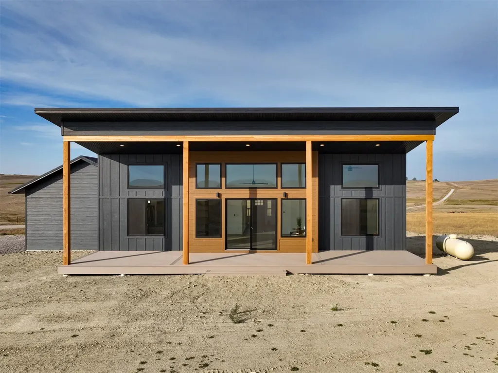 406 2nd Road SW Fairfield MT 59436