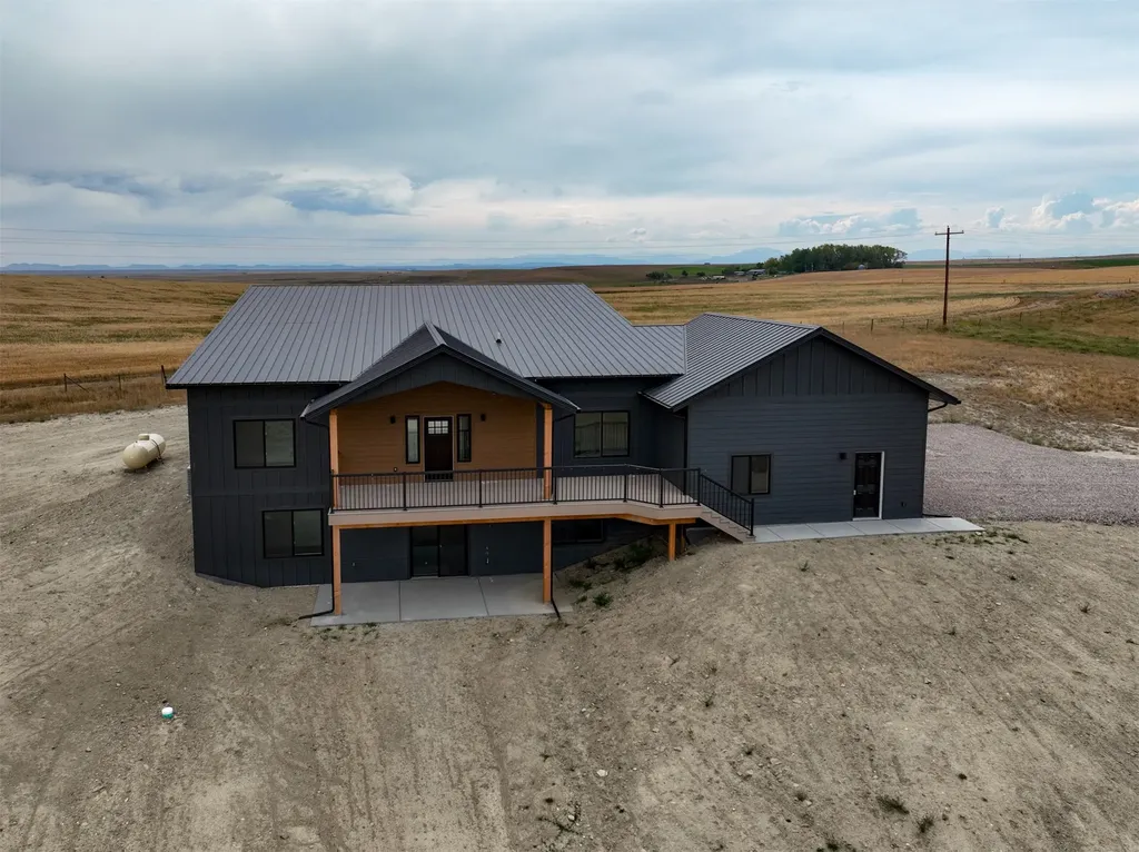 406 2nd Road SW Fairfield MT 59436