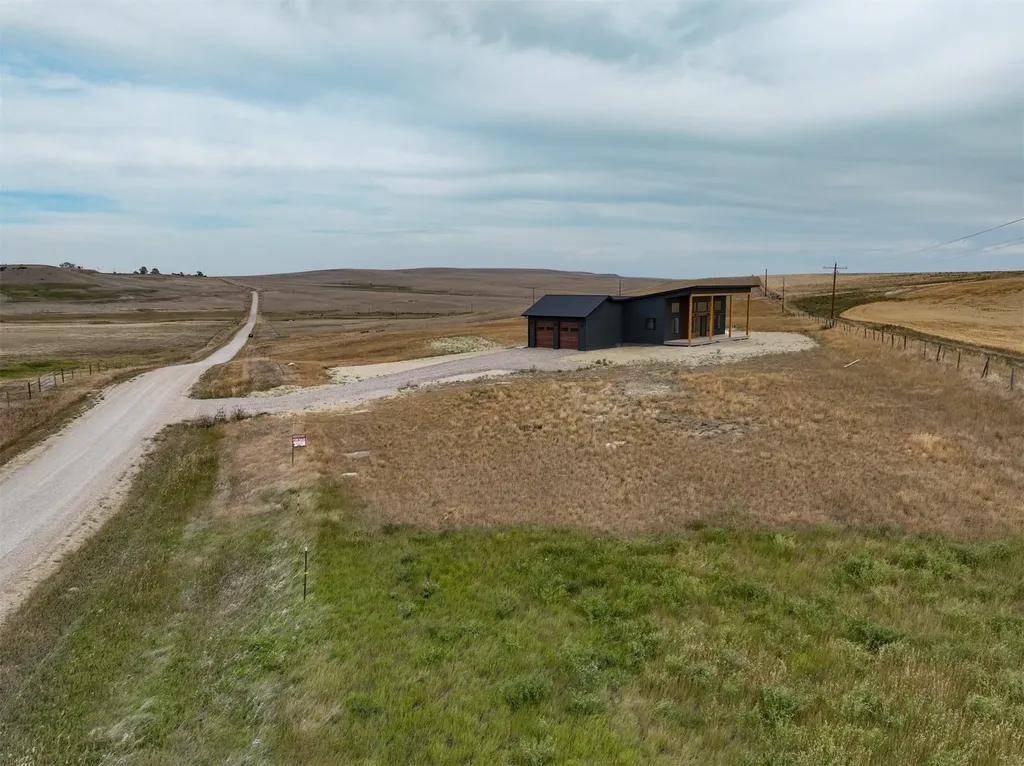 406 2nd Road SW Fairfield MT 59436