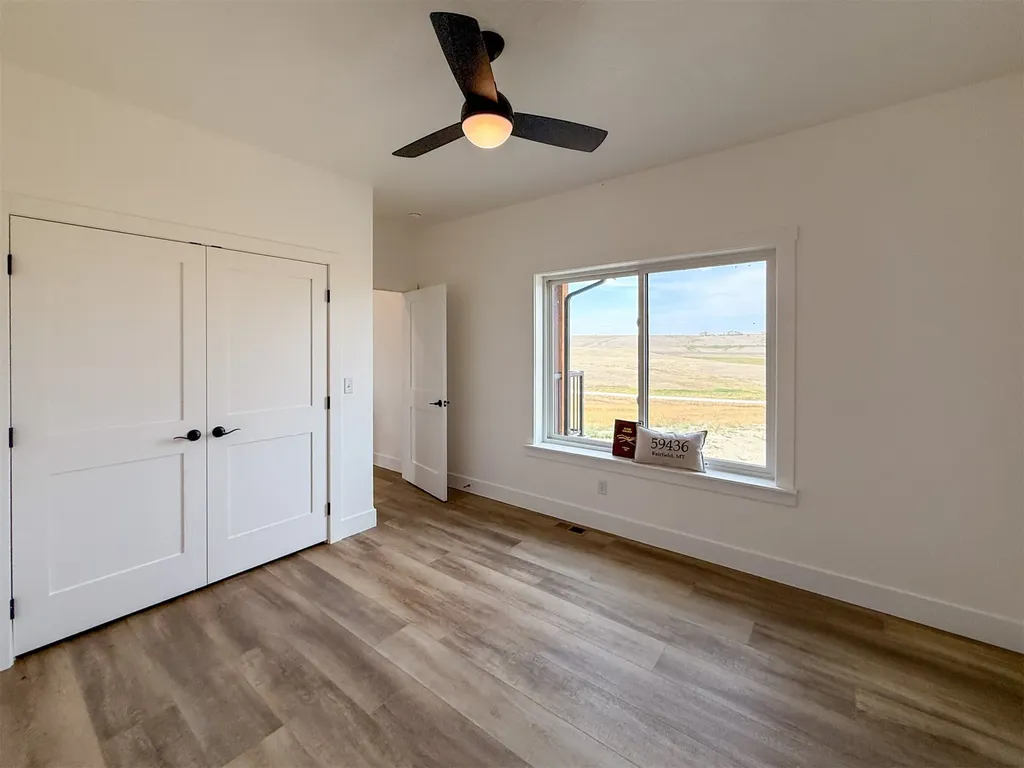 406 2nd Road SW Fairfield MT 59436