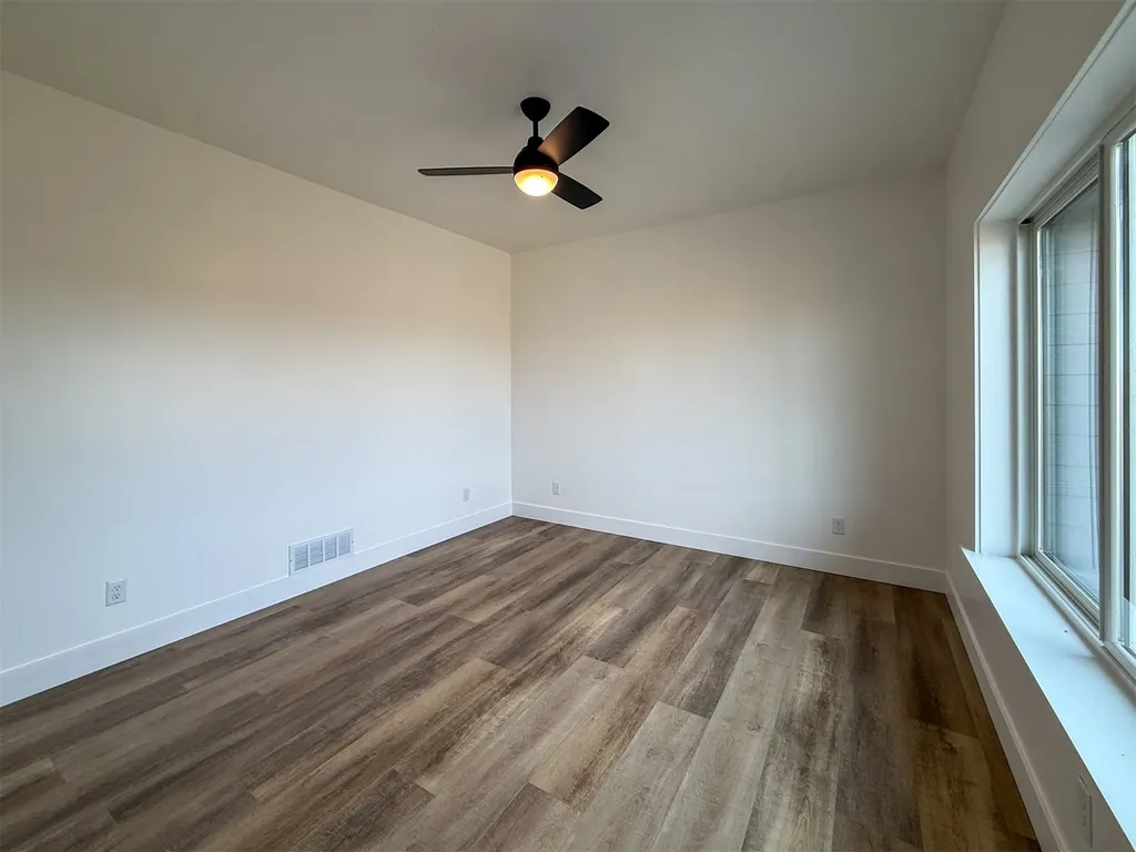 406 2nd Road SW Fairfield MT 59436