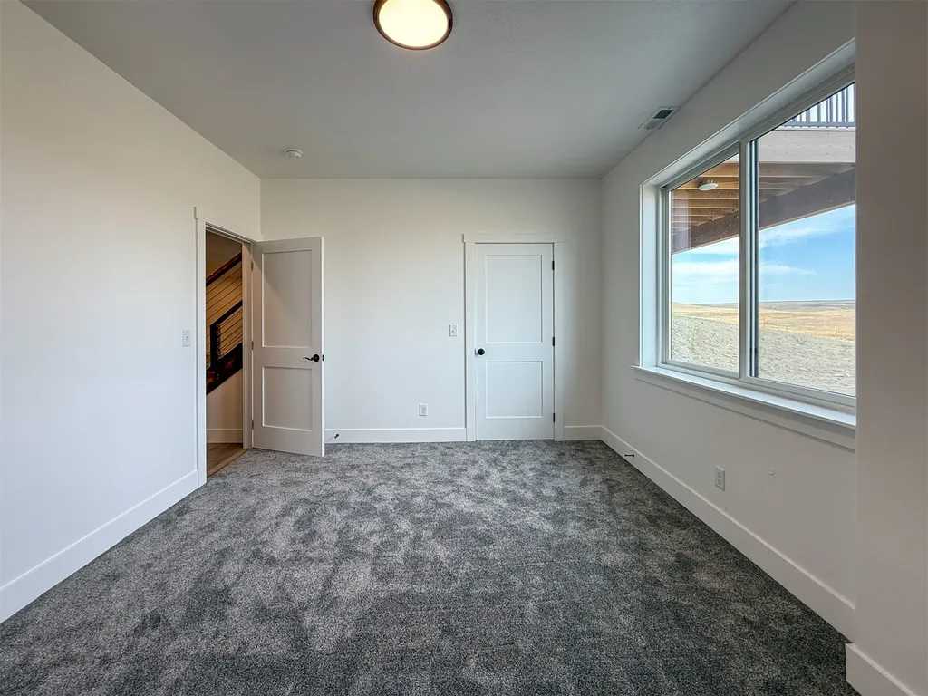 406 2nd Road SW Fairfield MT 59436