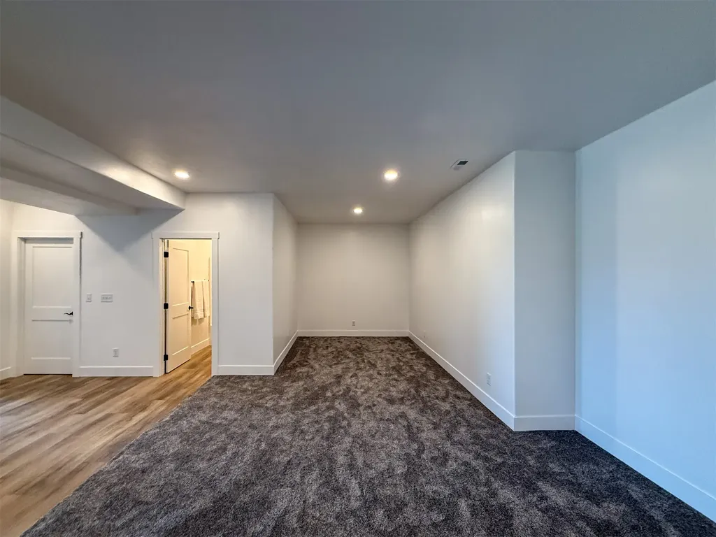 406 2nd Road SW Fairfield MT 59436