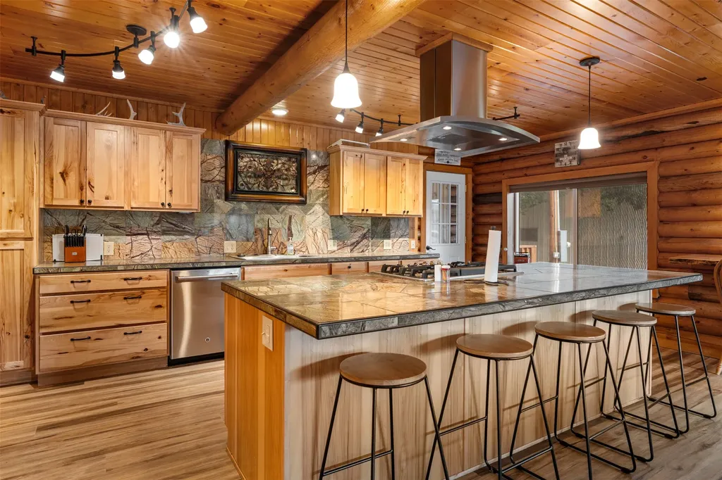 649 Grantsdale Road Hamilton MT 59840