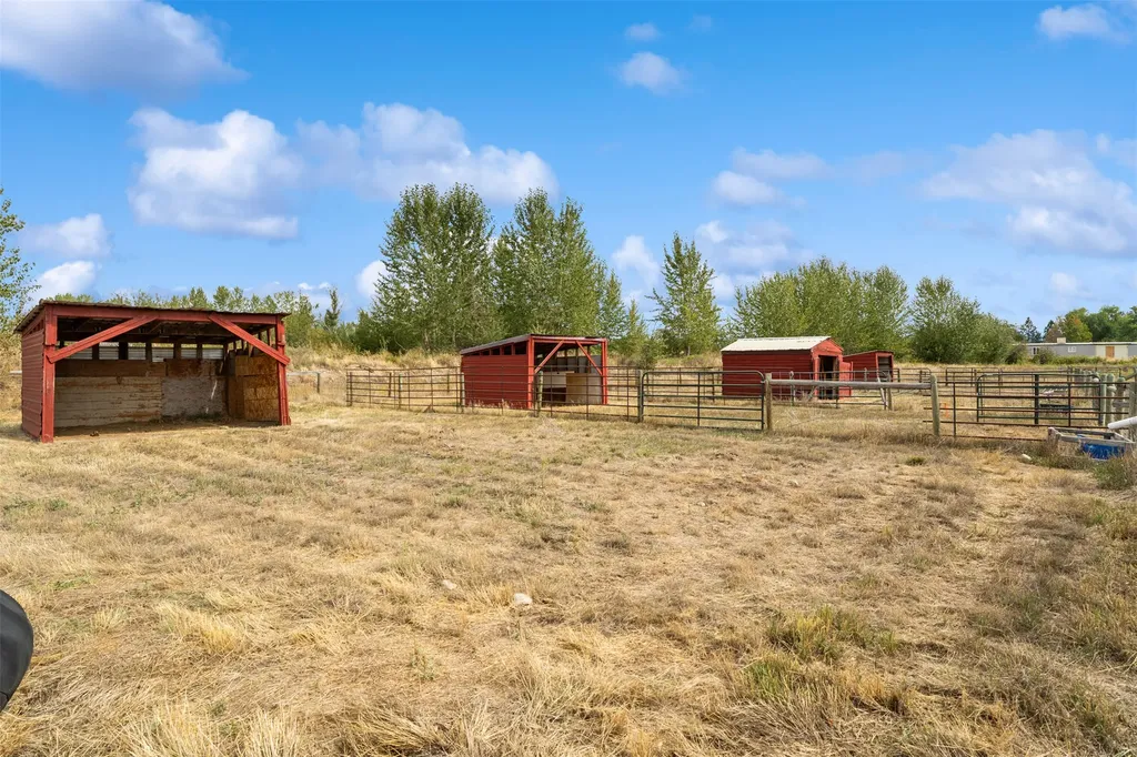 649 Grantsdale Road Hamilton MT 59840