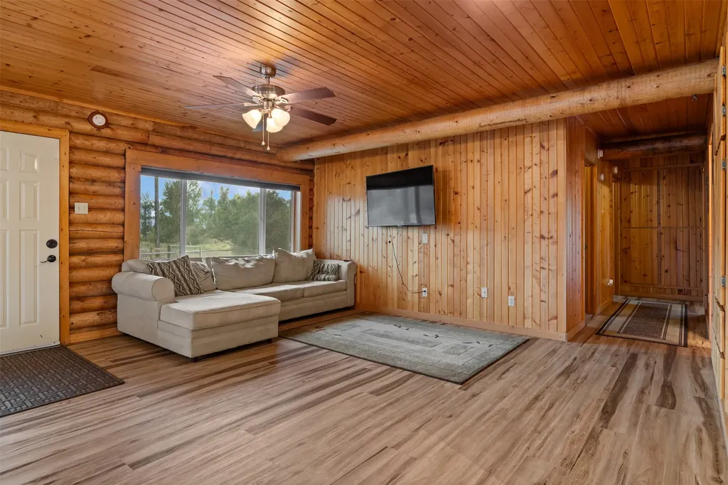 649 Grantsdale Road Hamilton MT 59840
