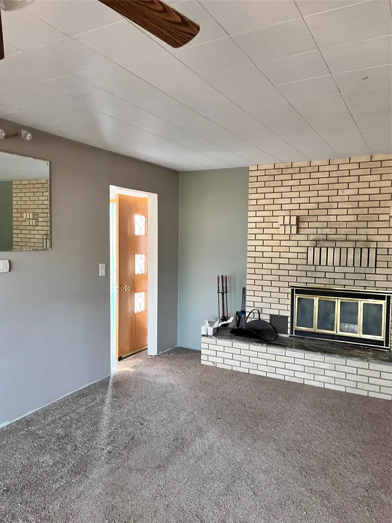 215 And 213 4th Avenue NW Kevin MT 59454