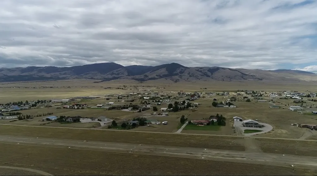 17 Berry Lane Townsend MT 59644