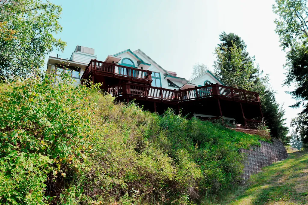 33233 And 8031 Mount Highway 35 Polson MT 59860