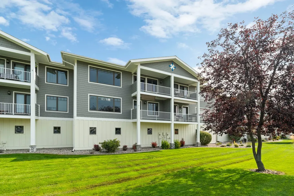 2084 Marina Court Bigfork MT 59911