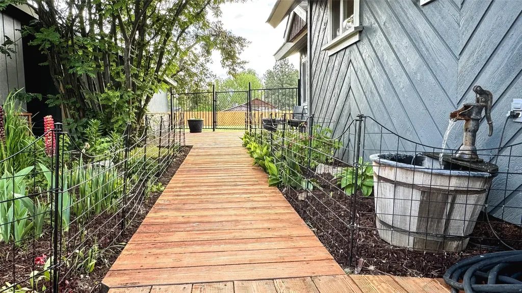 205 Mountain View Drive Victor MT 59875