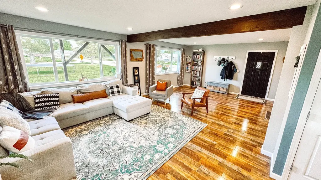 205 Mountain View Drive Victor MT 59875