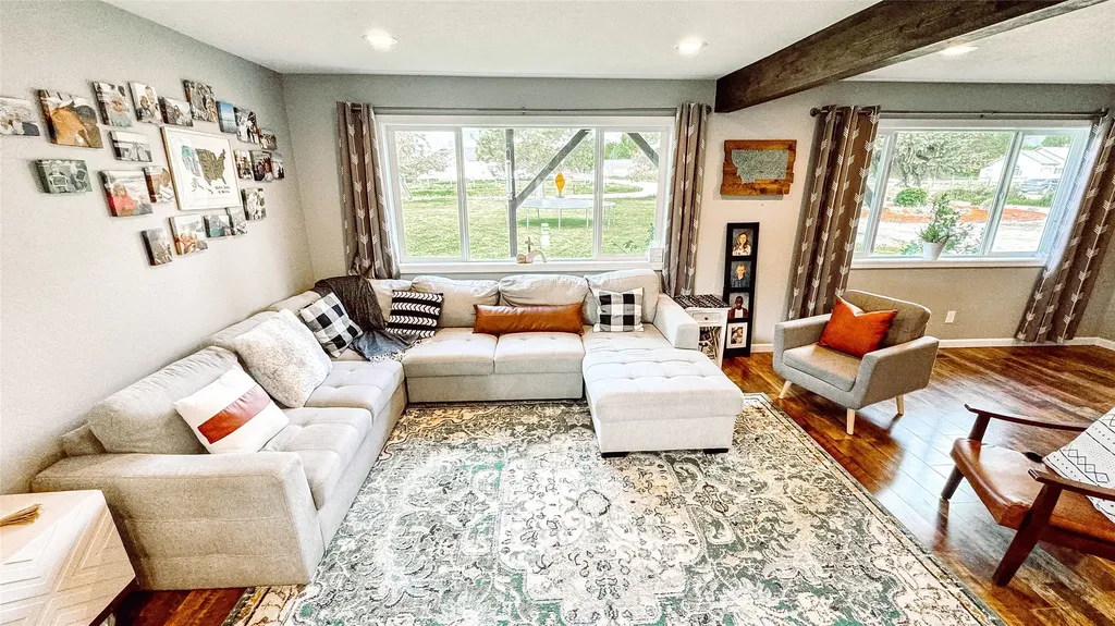 205 Mountain View Drive Victor MT 59875