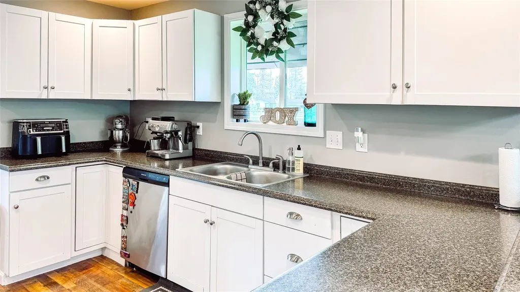 205 Mountain View Drive Victor MT 59875