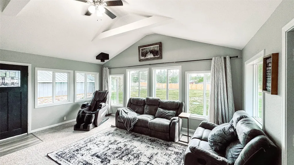 205 Mountain View Drive Victor MT 59875