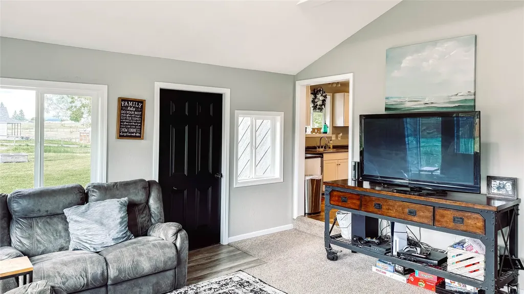 205 Mountain View Drive Victor MT 59875