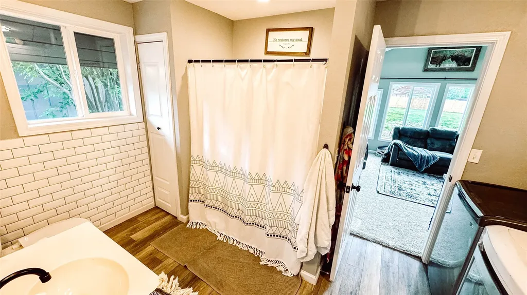 205 Mountain View Drive Victor MT 59875
