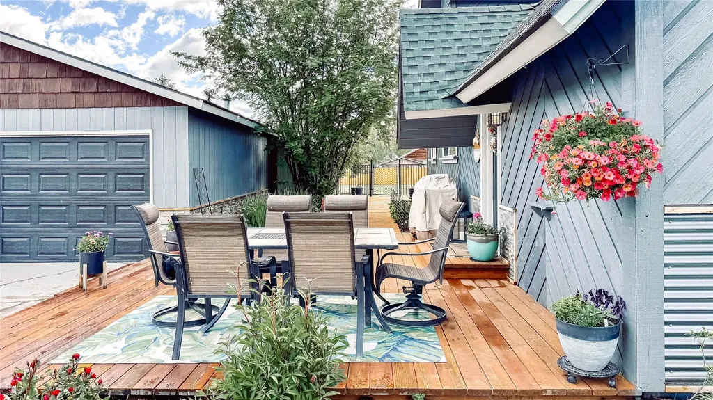 205 Mountain View Drive Victor MT 59875