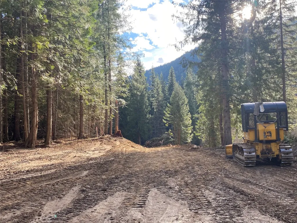 2398 Pine Creek Road Yaak MT 59935