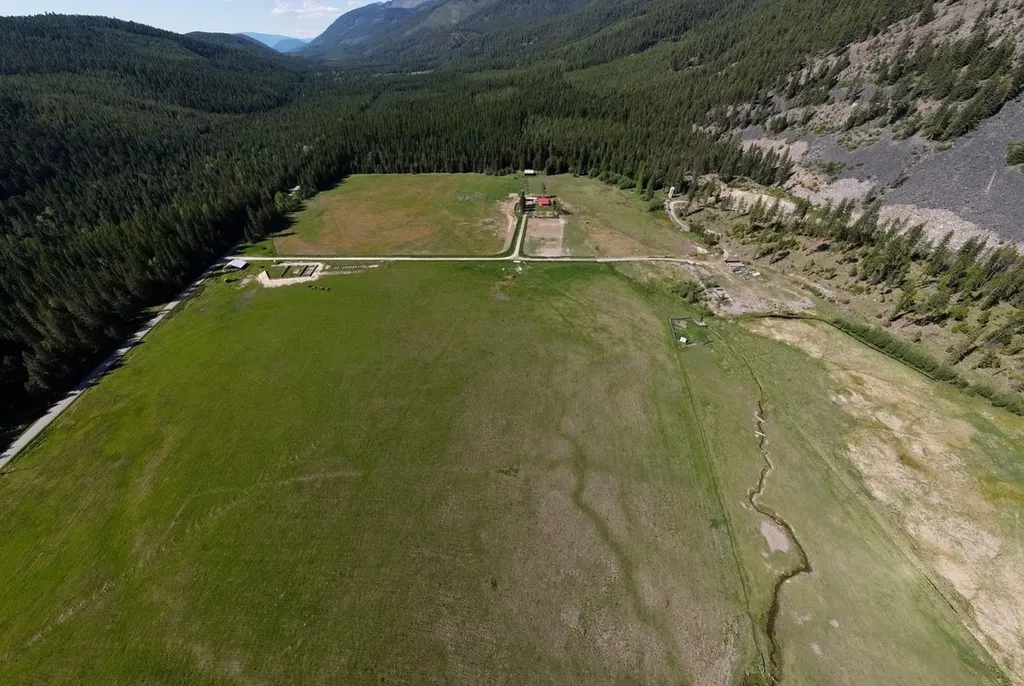 2398 Pine Creek Road Yaak MT 59935