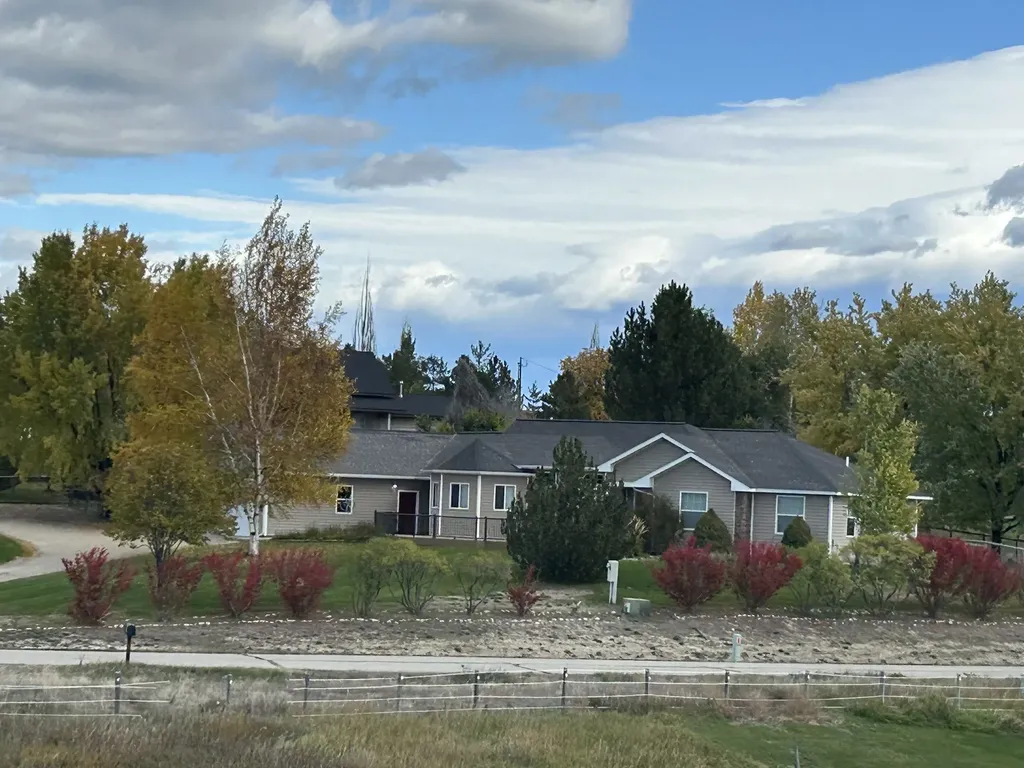 486 Ryans Way Corvallis MT 59828
