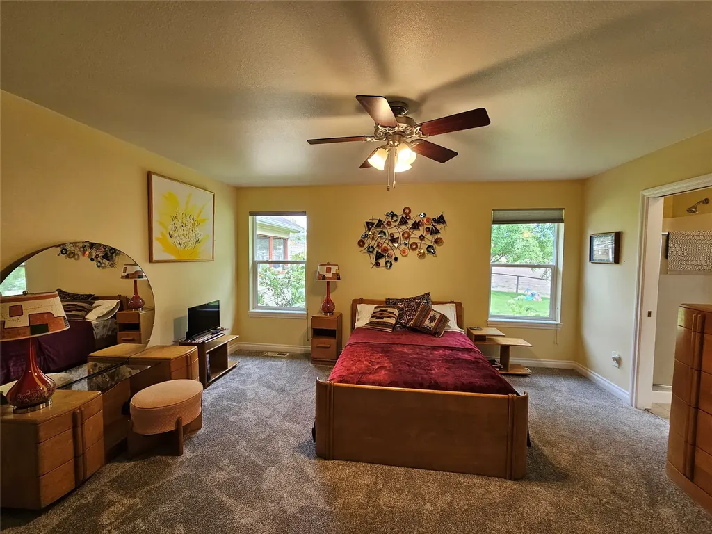 486 Ryans Way Corvallis MT 59828