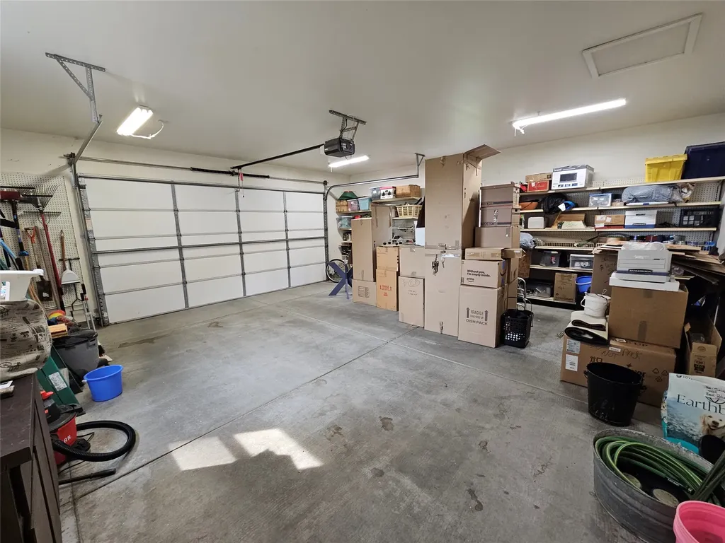 486 Ryans Way Corvallis MT 59828