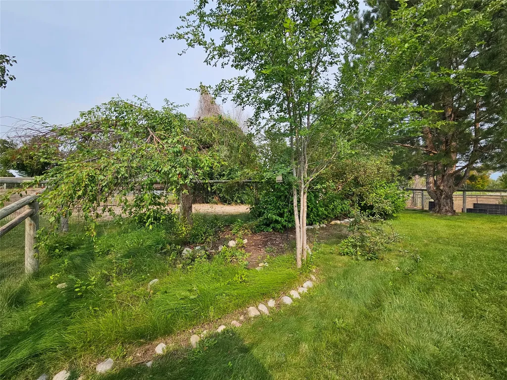 486 Ryans Way Corvallis MT 59828