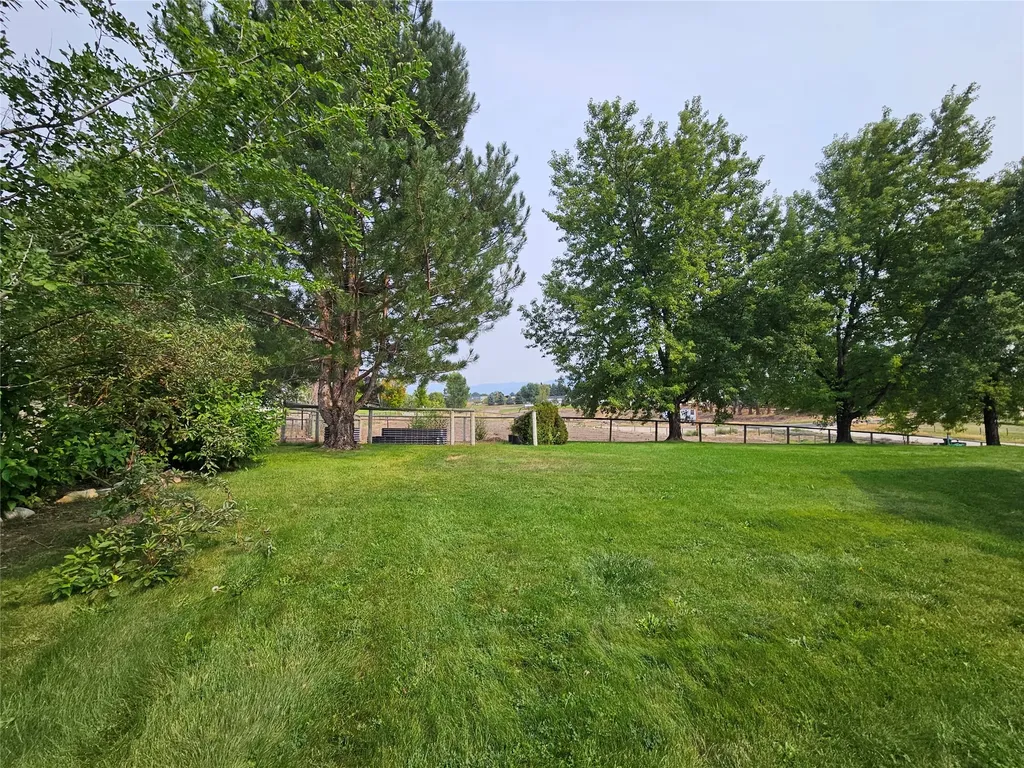 486 Ryans Way Corvallis MT 59828
