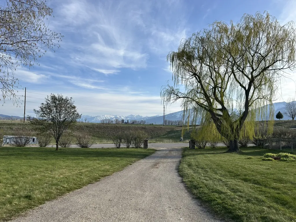 486 Ryans Way Corvallis MT 59828