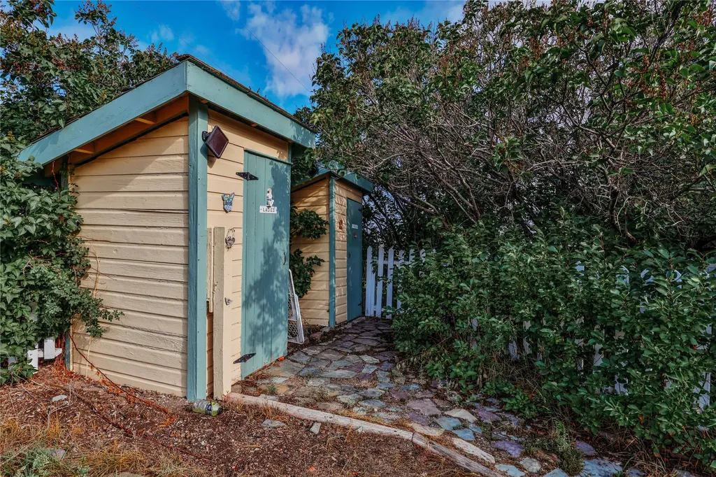 8703 Lincoln Road W Canyon Creek MT 59633