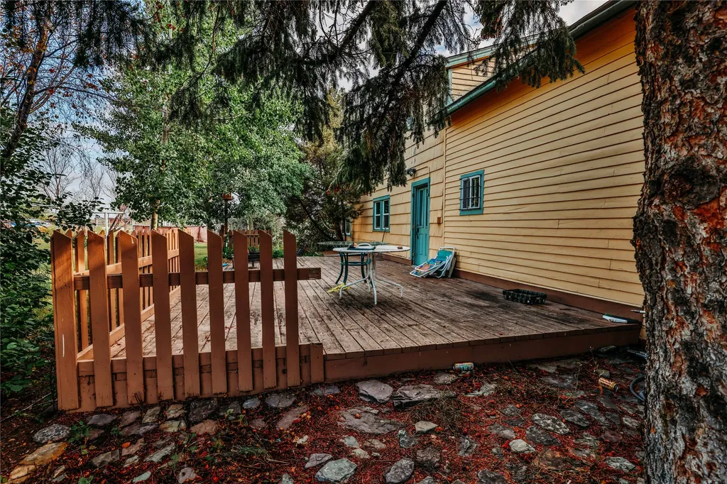 8703 Lincoln Road W Canyon Creek MT 59633